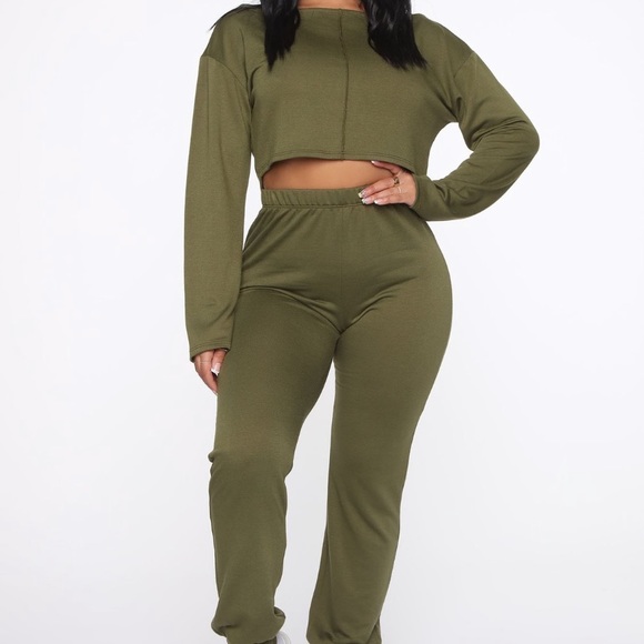 olive lounge set - Picture 2 of 3